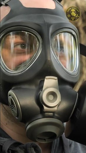 Scott M95 Gas Mask is Built to Fall Apart!