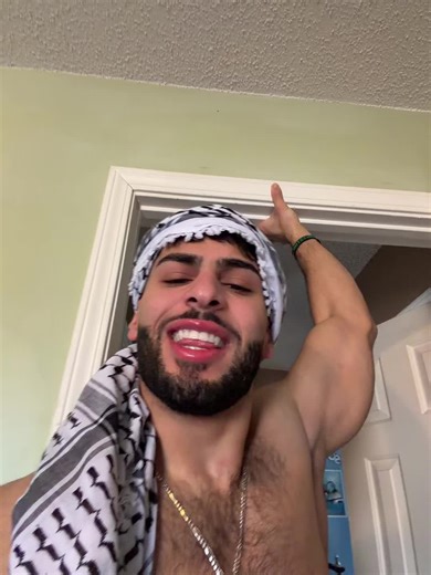 Omar Masri (@omar.masri03)’s videos with Papi Chulo - El Chombo & Lorna