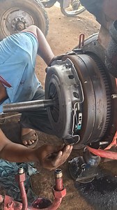 481K views · 2.9K reactions | Replacing the Tractor Clutch #agriculture #engineering #tractor #mahindra #mechanic | Nitin Wagh | Facebook