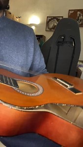 Luthier guitare France Spanish guitarist High action Hueco Mundo bleach how to play tutorial broken Guitarra #fyp #guitar #flamenco | LucasGitanoFamily