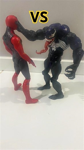 IRON SPIDER 💥 vs VENOM 🕷️