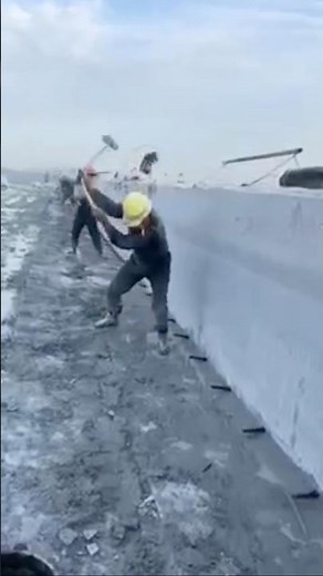 Flexible Sledge Hammer for Demolition #sledgehammer #constructiontools #constructionequipment