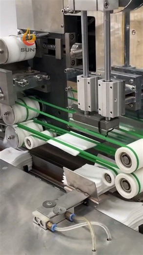 High-speed Stacking Part You Must see!😎#wetwipesmachine #wettissue #babywipes #wipesmachine #wet