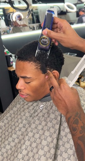 If you’re in Anchorage, and tryna get right, click the link in my bio to book today!!✅#anchoragebarber #alaskabarber #akbarber #anchoragebarbers