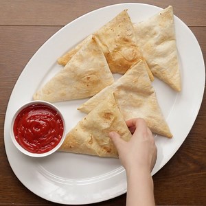 770K views · 4.2K shares | Breakfast Burrito Samosas | Bosh | Facebook