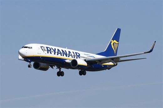 Ryanair cancels all flights to winter hols spot - affecting 230,000 passengers