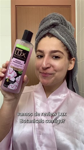 Testei o novo sabonete líquido Lux Botanicals e já adianto: sensação de spa no banho! ✨💜 @luxbotanicalsbr #LuxBotanicals #SaboneteLux