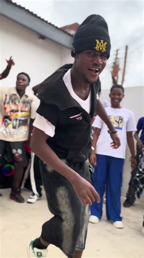 Mos_Kalifa #dance #trending #dancer #fypyoutube #dancechallenge #viral #afrodance #makemefamous