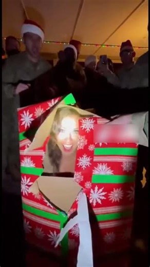 What will these soldiers do with this gift? #army #soldier #christmassanta #usarmy