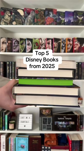My top 5 Disney books from 2025! Books Featured: 🤍Be Prepared by @Farrah Rochon 🤍Heartbroken by @Serena Valentino 🤍Bemused by Farrah Rochon 🤍Tinkerbell by @jencalonitaofficial 🤍How Far I’ll Go by @Keala Kendall @disneybooks @Random House Children’s Books #disney #disneybooks #twistedtales #disneyvillains #bestof2025