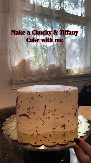 Valentine's Day Cake Decorating Tutorial