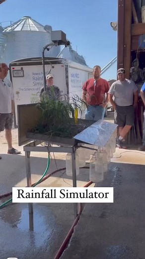 Approximately 1.7 BILLION tons of topsoil are lost to erosion each year. 🌱 💧The effects of wind and water erosion can be significantly lowered by implementing conservation farming practices such as cover crops, no-till, and rotational grazing. Doing our part in agriculture to mitigate this issue that threatens our very existence, starts with awareness. 🤝🏼 Start the conversation. 🗣️ Reposted from @_joyofalltrades_ • • #soilerosion #conservation #conservationfarming #winderosion #watererosion