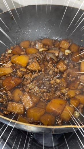 ［ LISA大廚］EP1 爸爸的味道 巨好吃！神仙下饭神器😘 下次晚餐这样煮👍 #lisa的最爱 #lisa大厨 | 超嗨零售直播台