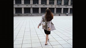 freda | 生活在台北的初夏穿搭 自从怀孕之后好像就再也没有这样自由自在的带着自己喜欢的衣服出去拍摄了 时隔两年 从上海拍到台北 感谢我唯一专属摄影师台客卢的耐心和支持 陪我一起疯癫一起完成一件件我想做的事 没有你就没有今天的我❤️ . （hahaha ～说了这么多... | Instagram