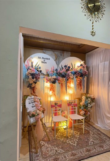 gimana kang dekor? bulan juni ini masih aman? hahaha #dekorasilamaranmurah #dekorasilamaran #dekorasi #dekorasilamaranbekasimurah #backdroplamaran #backdroplamaranbekasi #backdropdecoration #lamaran #dekorasilamaranbekasi #backdropengagement #backdrop #engagement #wedding