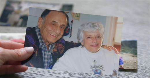 Seniors face retirement facility's closure