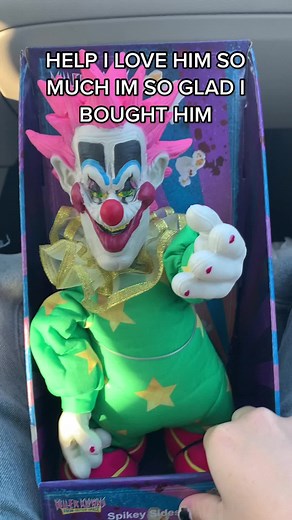 Killer Klowns from Outer Space Halloween Makeup Tutorial