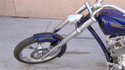 A seller brings in a vintage motorcycle once owned by famous actor James Caan! | Pawn Stars on History