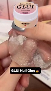 GLUI is the strongest solid nail glue that last more than 3 weeks, it’s waterproof you can swim 🏊 and take shower worry free. It is free from HEMA, HPMA & TPO. No burning no irritating no allergy. Enjoy strong nail worry free without the fear of loosing them, you can swim 🏊‍♀️ take shower 🚿🛀 cook 🧑‍🍳 and wash dishes worry free. Your natural nails deserve the best! Discover the nicest solution for healthy damage free nails. For more information please visit our website: www.secret-nails.com