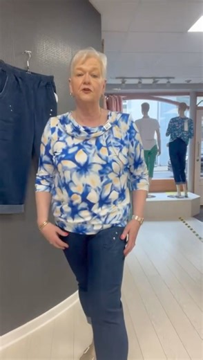 24K views · 239 reactions | YEW TOPS : SELECTION RAIN JACKETS ☔️ EXCELLENT PRICES £49.99-£69.99 TOMORROW NIGHT BEAUTIFUL DRESSES 1/2 PRICE  CALL OR TEXT MOBILE 07802780852 ☎️00442827663585 | The Winsome Lady | Facebook