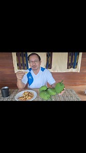 Breadfruit Breakfast! Early this morning, my younger brother, Bong, brought me six pieces of young fruits of Kolo or Breadfruit from the farm of a friend and relative Cabot Sorongon of Mlang. I asked my farm help, Nor, to peel and slice two young fruits into small nuggets. The nuggets were fried with ordinary cooking oil for a few minutes and a tiny amount of salt was added afterwards. When I tasted it, I understood why people said that "Kolo" is a Super Food. Ang sarap ng lasa, parang pinaghalo