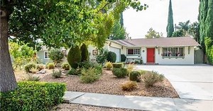 Gnarly! Inside the 'Fast Times at Ridgemont High' House, Now for Sale