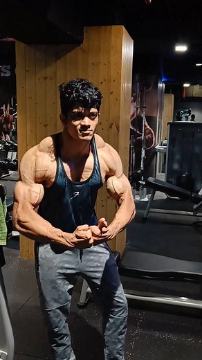 Deon on Instagram: "I learned something about life recently (during this prep) ,It's the challenges that make u feel alive, without those u don't really feel alive , challenges make the "good part " In life worth living and u feel more deserving of the good parts when u overcome those challenges . . Camo tracks and amplify stringer from @fuaarkofficial ⚡✨ .  : @mr_sv.thakur07 thanks sir ! . #chest #shoulder #workout #bodybuilding #reels #instagood #fitness #gym"