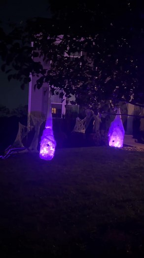 Creepy Glowing Spider Egg Sacks DIY Tutorial