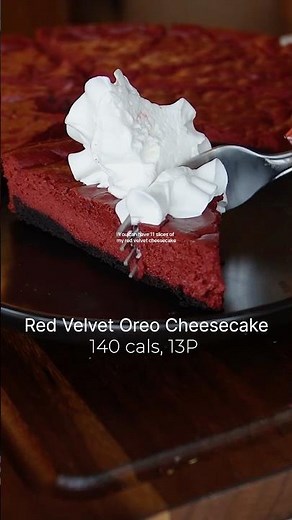 Red Velvet Oreo Cheesecake ♥️ 140 cals & 13P per slice 🤤