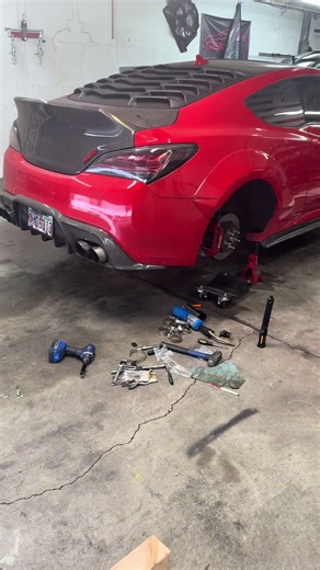 427 LS Vortech V2 Ti with a new 3” exhaust and electric cutouts. #ls #lsswaptheworld #427 #newexhaust #lsgenesis #700hp #vortechsupercharger #supercharged #kindastock #kdm#hyundai #hyundaigenesiscoupe