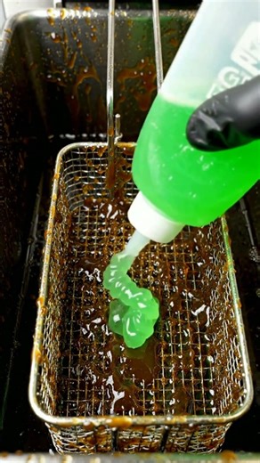 Unclogging 5 Years of Fryer Basket Grease! 🤢✨ #satisfying #restoration