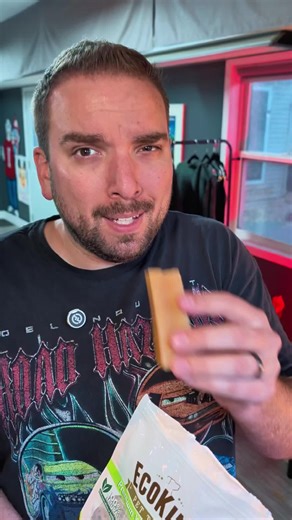 EcoKind Yak Cheese Dog Chews Made from 100% natural Himalayan yak cheese — no preservatives, additives, or artificial ingredients. These long-lasting chews are lactose-free, gluten-free, and grain-free, making them perfect for dogs of all sizes and breeds. They’re easily digestible, odorless, and help support healthy teeth while keeping your pup happily occupied for hours. ✅ 100% Natural & Limited Ingredients ✅ Made in the Himalayas ✅ Odorless & Easily Digestible ✅ Promotes Dental Health ✅ Satis