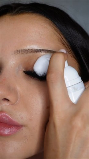 124K views · 1K reactions | 110_ #Lashbath#lashbathtutorial#eyelashbath#lashextensionsstrips#eyelashcleaning#cleanlashes#lashbathcleaning#lashfoam# 鹿 #fypシ #asmrmakeup #EdithGalvez #fyp #reels #viral #makeuptutorial #asmr #lips #glammakeup #makeupbyme #beauty #trippy #asmr #viral #makeuptutorial #reels #fashiondesigner | Edith Galvez | Facebook