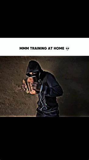 ʙᴇ_ʜᴀɴᴅꜱᴏᴍᴇ on Instagram: "Mmm training at home 💀🔥 . . . . . Follow for more @handsome_.habits . . #glowupchallenge #glowuptips #trending #usa #usa🇺🇸 #unitedkingdom #unitedstates #germany #astralia #france #paris #canada #london #uk #lookmax #edit #looksmaxxing #treadingreels #explorepage #explore #gym #gymaddict #mmafighter #mma #martialarts"