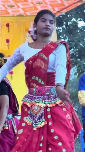 New Purulia stage show #anumahato #purulia #dance #puruliastageshow #traditonaljhumarsong