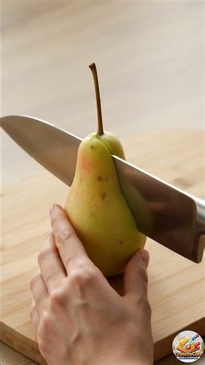Satisfying Pear Slice 🍐✨ #ASMR #Shorts