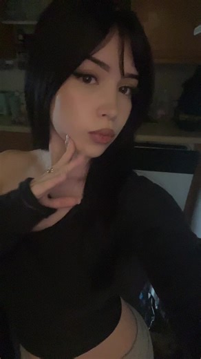 christyn (@panda.swag8)’s videos with In My Room - Julia Wolf