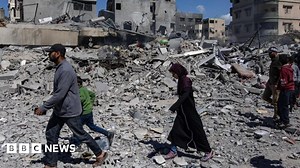 Hamas fires rockets at Tel Aviv as Israel renews Gaza ground campaign