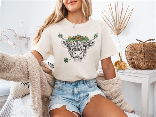 St Patrick's Day Cow Shirt: Funny Cow Sweatshirt, Lucky Cow Tee - Etsy