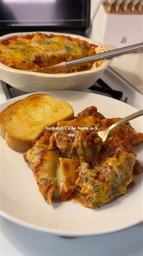 Stuffed shells dinner for my love ❤️✨ #pasta #shorts #foodie