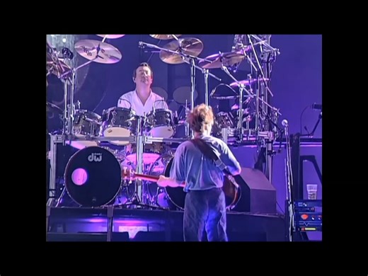 Pink Floyd – Sorrow...🎉 Click to play music: https://olsiesmusic1.oldiesclassic.org/pink-floyd-sorrow/?utm_source=facebook&utm_medium=trreel&utm_campaign=musicformemory | Music For Memory