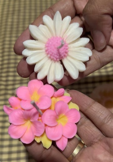 Order Beautiful Scented Candles Online