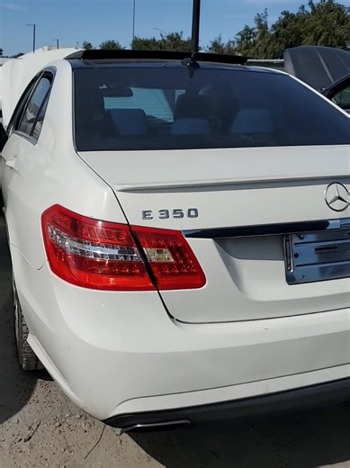 I found a 2013 Mercedes-Benz E350 with 300k miles for $1800! #foru #mercedes #e350 #eclass #w212