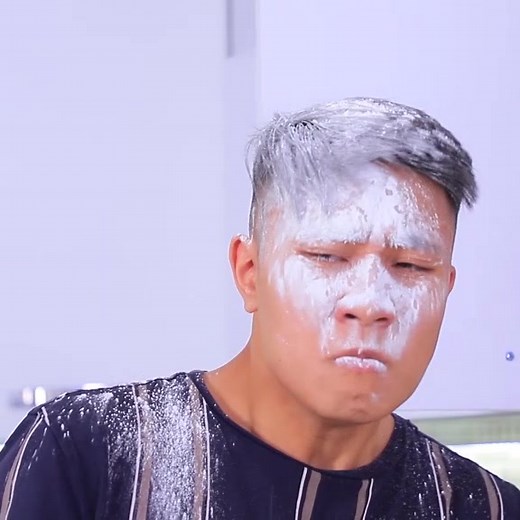 思わず笑っちゃう上手く行かなかったいたずら#いたずら#爆笑#面白いいたずら#友人#いたずらビデオ#面白いビデオ#いたずら戦争#いたずらのアイデア#いたずらする方法#tiktoklol