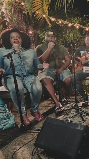 The raw vocals that give you goosebumps ✨ #livemusic #singing #etana