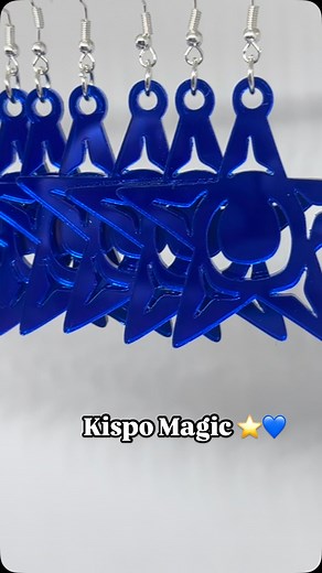 I made these blue star earrings for my friends in Kispiox 🥹💙⭐️ They have a ladies masters team for the 65th annual All Native Basketball Tournament and were the first team (aside from my own) to jump on board with my idea to create team earrings for opening ceremonies 🫶🏽⭐️ I couldn’t be more excited for this tournament because the last time I played was 12 years ago! And I know this goes the same for a lot of the ladies in the inaugural ladies masters division. I grew up playing ball with an