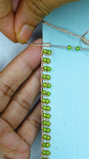 ✨So elegent beads border lock embroidery tutorial🪡😱 #fblifestyle #handmade #fb #love #fbreels #viral #reels #trending | Crafty Needles 7