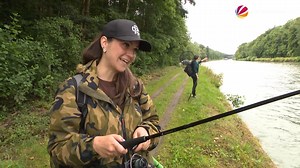 Immer mehr Frauen entdecken das Angeln für sich. Eine von ihnen ist Laura Pfeufer aus Gifhorn. Trotzdem wird der Sport noch von vielen Menschen als Männerdomäne gesehen. Die Anglerin setzt sich dafür ein, noch mehr Frauen für die Hobbyfischerei zu begeistern. | 17:30 SAT.1 REGIONAL