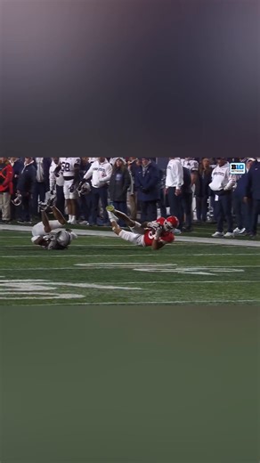 On 3rd and 13, Rutgers Football WR KJ Duff hauls in an INSANE 42-yard one handed catch! | Rutgers Scarlet Knights on The Knight Report