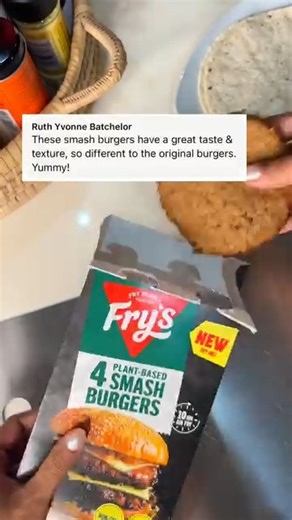 100% plant-based Smash Burger Tacos – who would’ve thunk? 👀 We love this creative recipe from inspiredbyprisfood, and we are sure you will too! ⬇️ INGREDIENTS Fry’s Plant-Based Smash Burgers Mini Wraps / Soft Shell Tacos Sliced lettuce Sliced cheese (Use a cheese of your choice) Sliced tomatoes Diced onions Sriracha Mayo mixed Other Topping options: Diced Gherkins Sautéed mushrooms Guacamole METHOD: 1. Smash the Fry’s Plant-Based Smash Burger patty onto a mini wrap or soft shell taco until its 